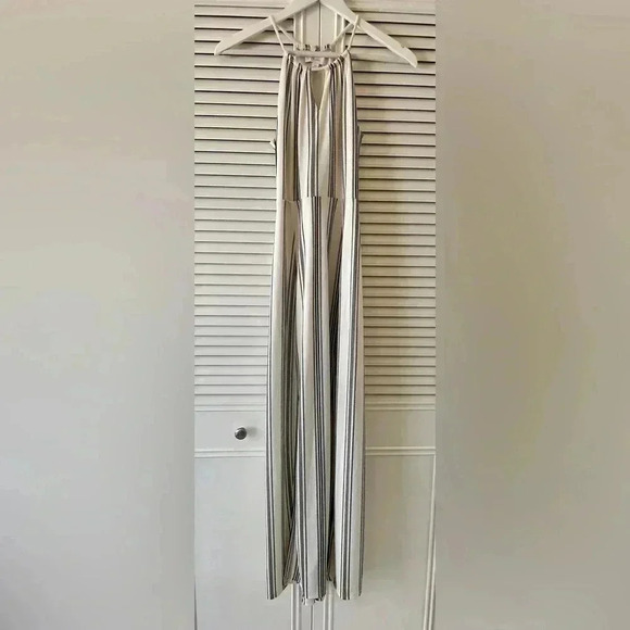 Candie’s Women’s Striped Blk/Wht Keyhole Halter Slit Bottom Maxi Dress SZ XS - Picture 2 of 11